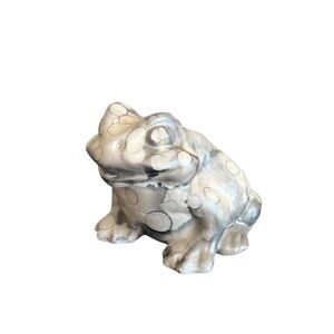 Atlantic Mold Ceramic Frog Hand Painted Neutral Spotted Gray White Vintage